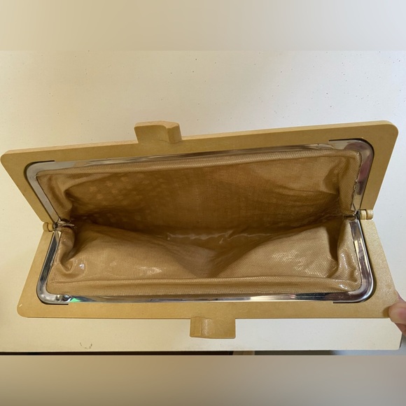 Elegant Tan Clutch Bag - Picture 3 of 4